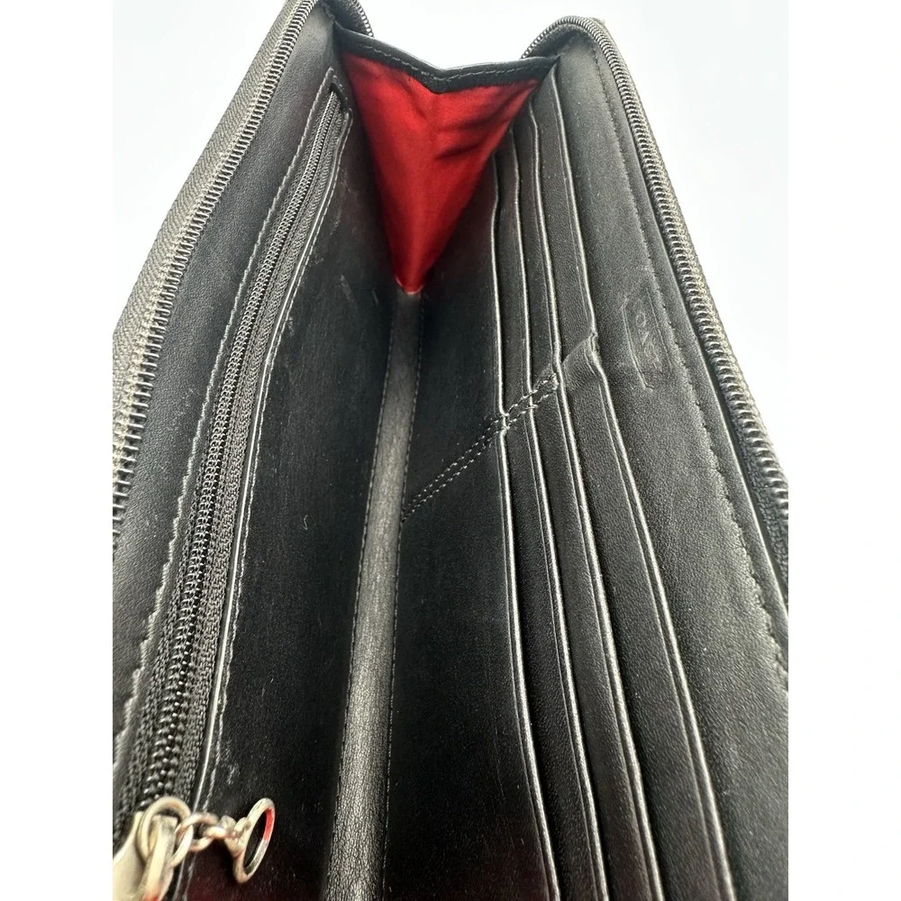 Coach authentic signature